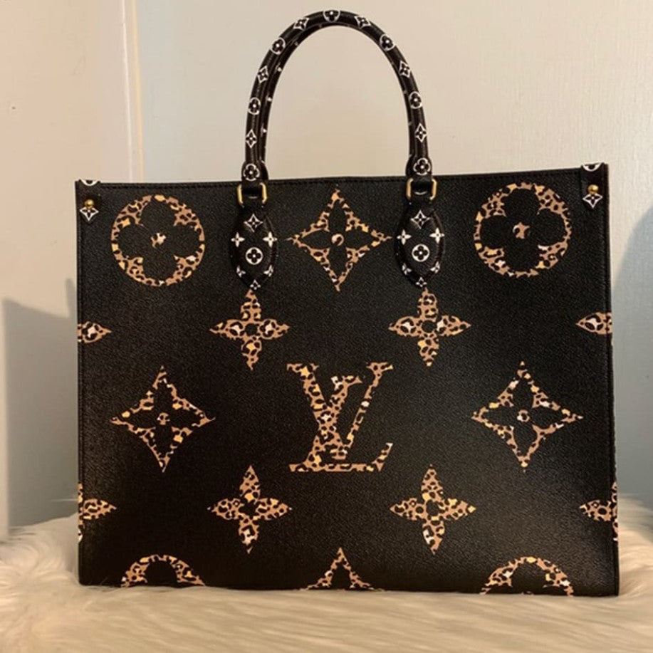 Louis Vuitton Onthego Jungle Giant Monogram Bag M44674