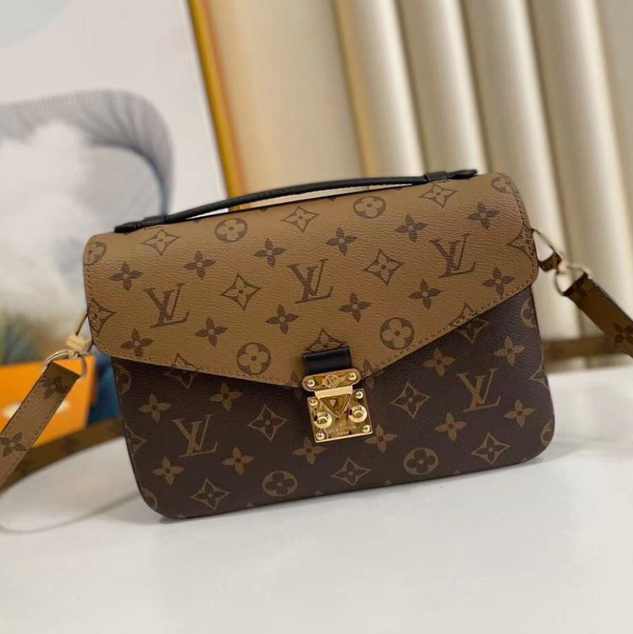 Louis Vuitton Pochette Métis Monogram Reverse Bag M44876