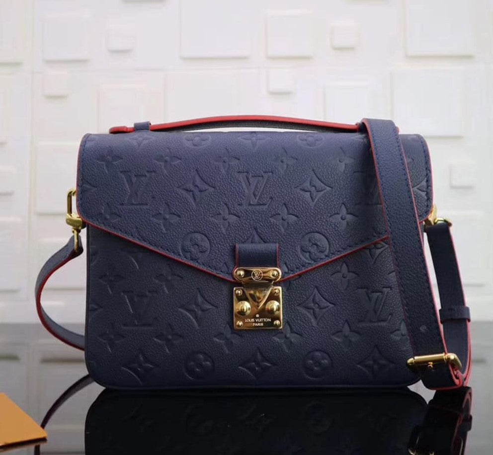 Louis Vuitton Pochette Metis Monogram Empreinte Bag M44071