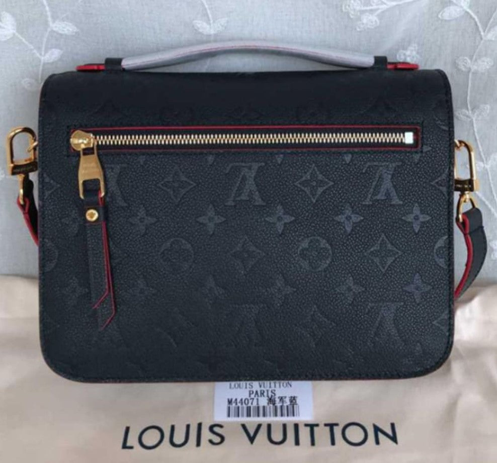 Louis Vuitton Pochette Metis Monogram Empreinte Bag M44071
