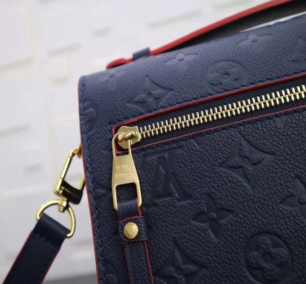 Louis Vuitton Pochette Metis Monogram Empreinte Bag M44071