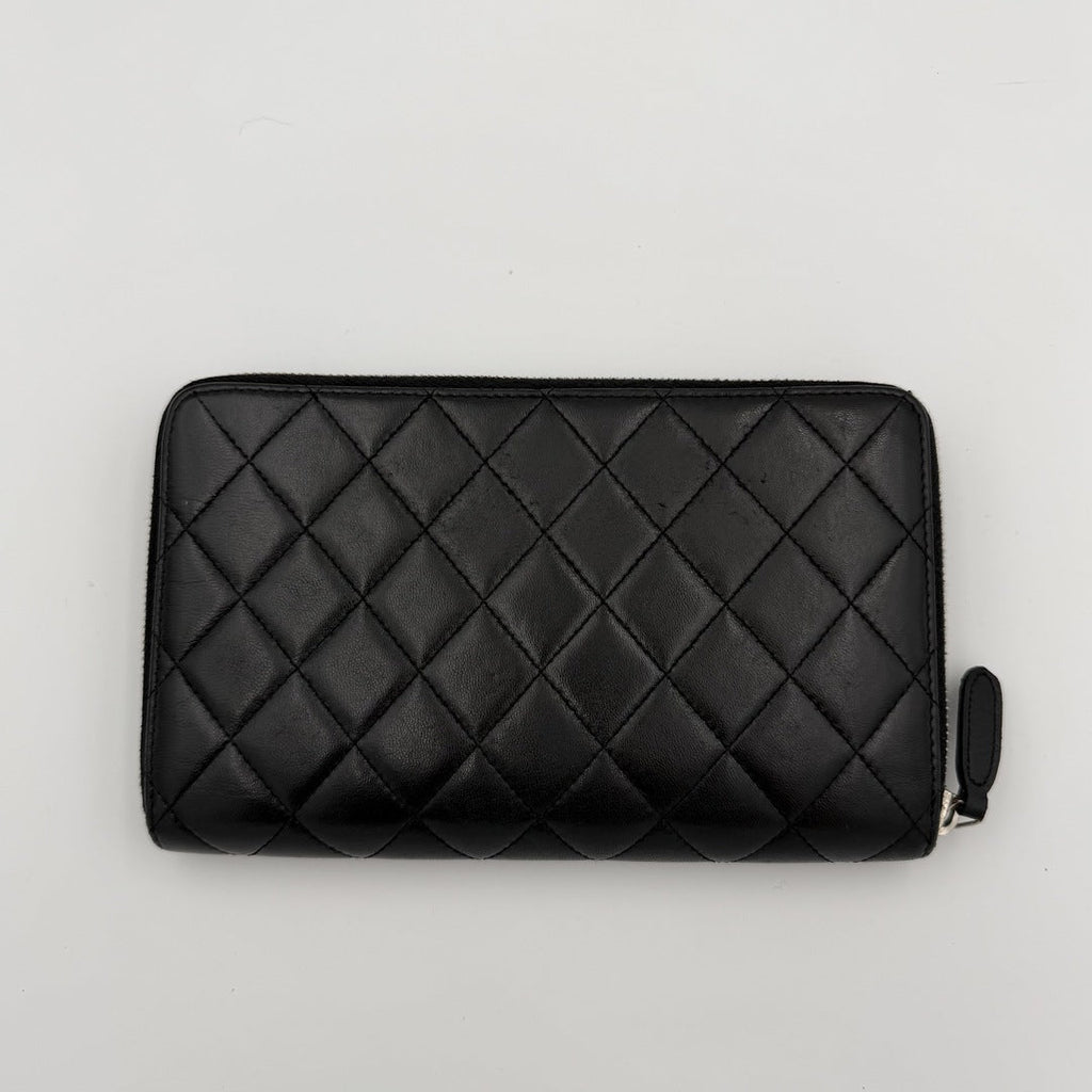 2011 Chanel CC Matelasse Lambskin Black Leather Long Zip Wallet
