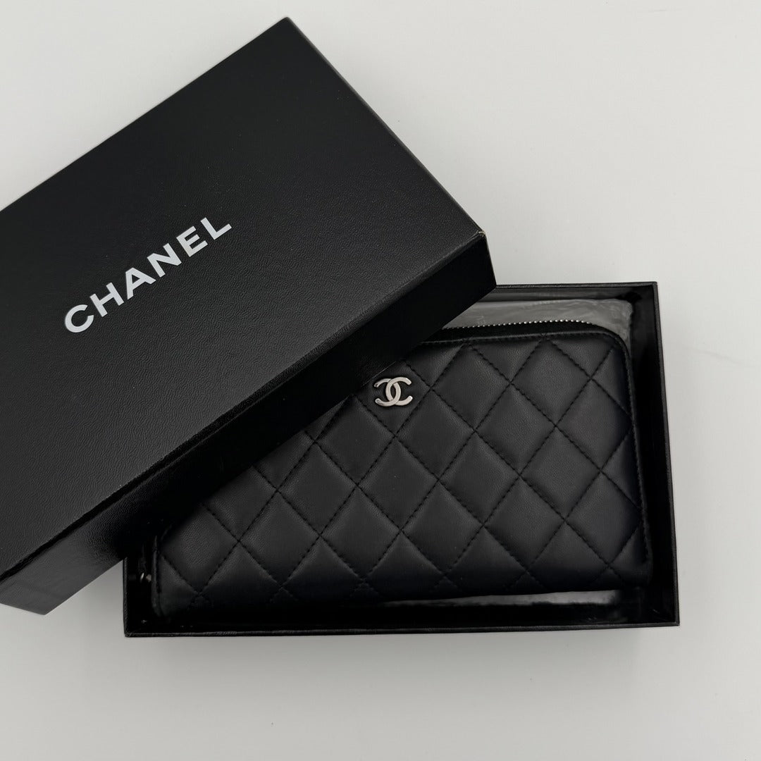 2011 Chanel CC Matelasse Lambskin Black Leather Long Zip Wallet