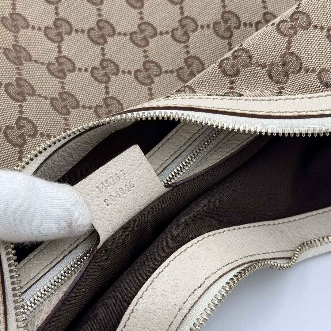 Gucci GG Canvas Glam Hobo White Shoulder Bag
